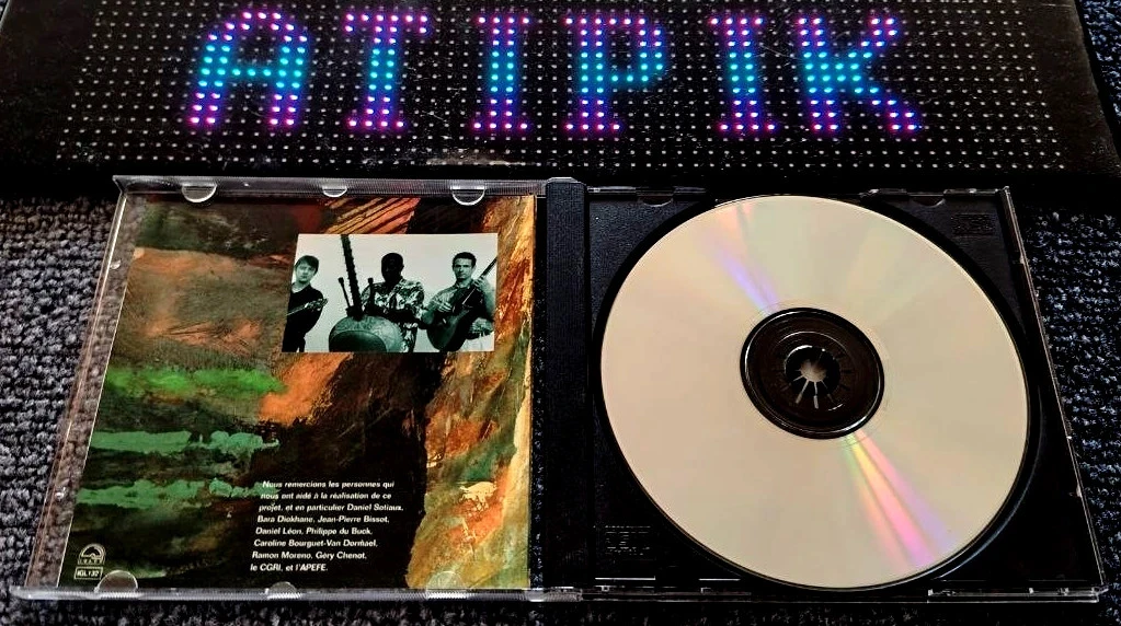 🎶 Djiguï - CD World Jazz Fusion Rare Bélgica - Kouyaté Van Dormael 🎸 – photo 4